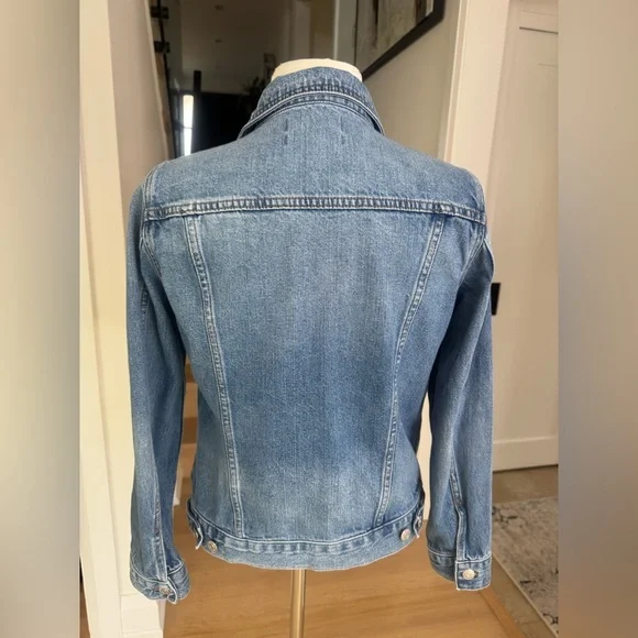 Madewell Denim Jacket Classic Wash – Size M - Picture 2 of 6